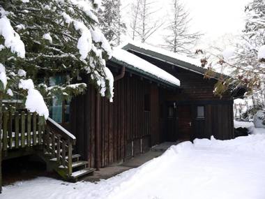 LA POMME DE PIN 1 Appartement avec terrasse