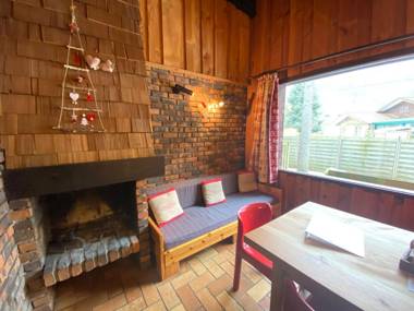 LA POMME DE PIN 1 Appartement avec terrasse