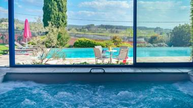 Chambres d'Hôtes et Gîtes Le Mas Bleu & Spa Resort