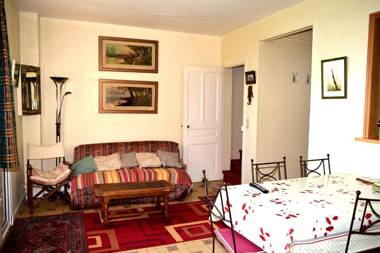 Maison de 2 chambres avec jardin clos et wifi a Itteville