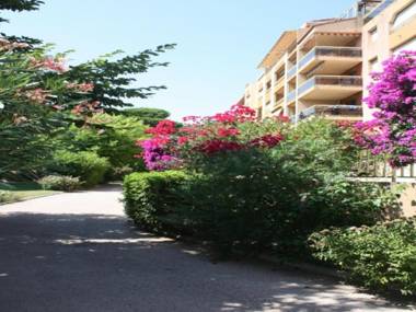 Appartement Hyères 2 pièces 4 personnes - FR-1-335-79