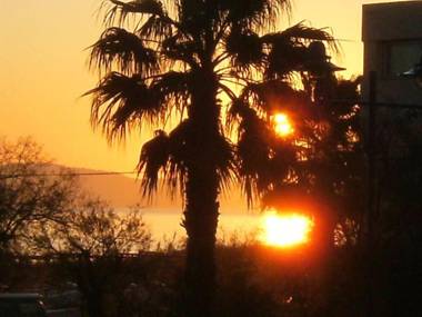 Studio a Hyeres a 50 m de la plage avec terrasse amenagee et wifi