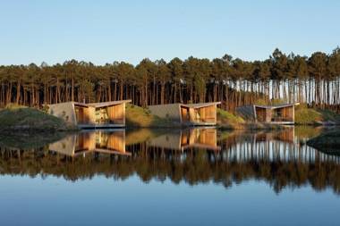 Les Échasses Golf & Surf Eco Lodge