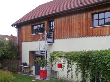 Quaint Holiday Home in Saint-Quirin Lotharingen with Terrace