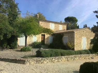 Modern Mansion in Gordes with Swimming Pool