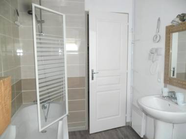 Maison de 4 chambres avec vue sur le lac jardin amenage et wifi a Gerardmer a 1 km des pistes