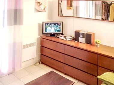 Maison d'une chambre avec vue sur la mer piscine partagee et jardin clos a Cogolin a 4 km de la plage