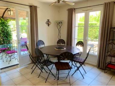 Maison de 4 chambres avec piscine partagee jardin clos et wifi a Gassin a 2 km de la plage