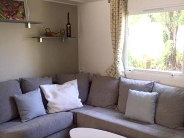 Propriete de 3 chambres avec piscine partagee et jardin amenage a Frejus a 5 km de la plage