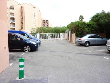 Appartement d'une chambre avec vue sur la mer balcon et wifi a Frejus