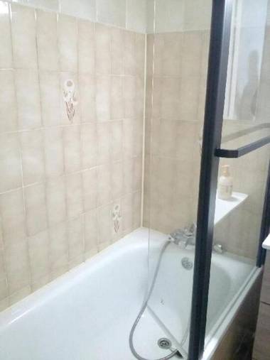 Studio avec vue sur la ville piscine partagee et balcon amenage a Frejus a 2 km de la plage