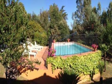 Splendid Holiday Home in Frejus with private Swimming Pool