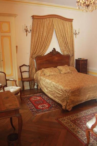 Chateau de la Chapelle des Bois