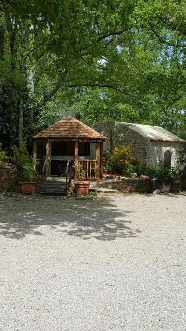 Le Donjon des Combes et son Spa