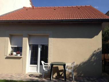 Gîte Étain 2 pièces 2 personnes - FR-1-585-3