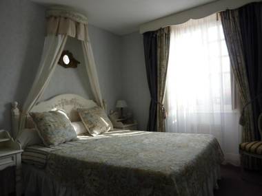 B&B Manoir de la Fabrègues