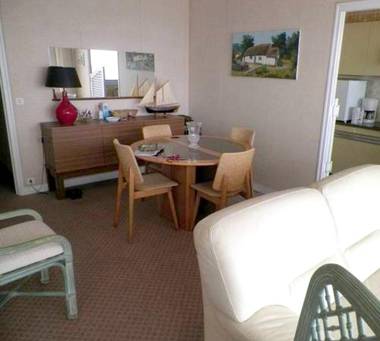 Appartement de 2 chambres a La Baule Escoublac a 5 m de la plage avec vue sur la mer terrasse amenagee et wifi