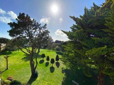 Appartement en résidence avec terrasse et piscine