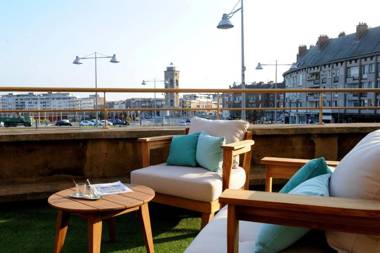 Aux waterzooi Hotel Merveilleux cote port