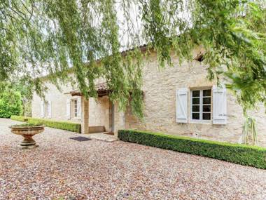 Modern Holiday Home with Swimming Pool