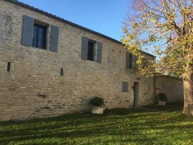 L'écurie & Le Chai - Gîtes de charme entre plage et coeur de village