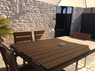 L'écurie & Le Chai - Gîtes de charme entre plage et coeur de village