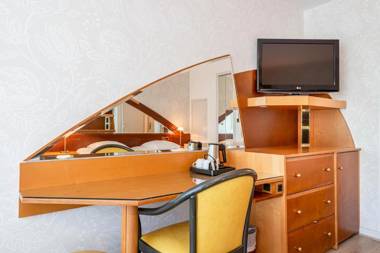 Le Crystal Dinard Plage