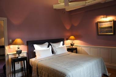 La Cour Berbisey - Les Collectionneurs