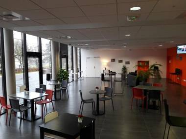 Adonis Dijon Maison Internationale