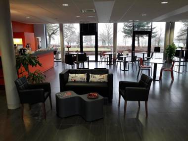 Adonis Dijon Maison Internationale