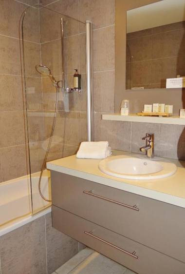 Le Trophée By M Hôtel Spa