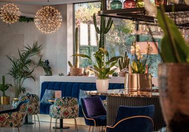 GOLDEN TULIP LYON OUEST TECHLID Hotel & Spa