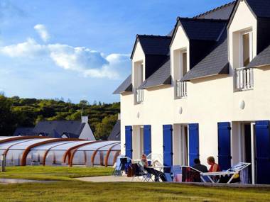 Cozy colorful maisonette just at 700 m. from the beach