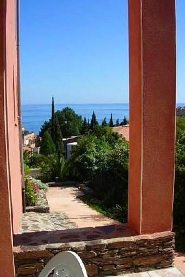 Appartement de 2 chambres a Collioure a 400 m de la plage avec vue sur la mer jardin clos et wifi