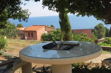 na Joli F3 Avec Terrasses Et Vue Mer