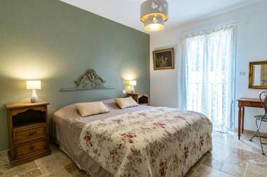 Stunning house on the edge of the Luberon