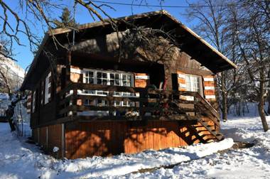 Camping Hôtel De Plein Air Les Cariamas