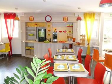 Kyriad Direct Chartres Est