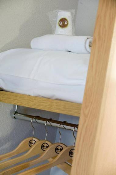 B&B HOTEL CHARTRES Oceane