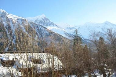 Chalet Altitude 1057