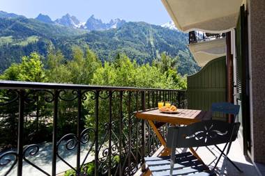 APARTMENT COSMIQUES - Alpes Travel - Central Chamonix - Sleeps 4