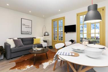 CHALET SUISSE - Alpes Travel - Central Chamonix - sleeps 4