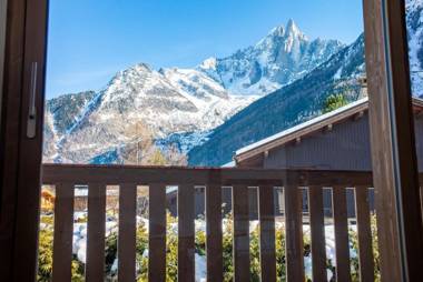 Brand New Chalet In Chamonix Les Praz For 6 People