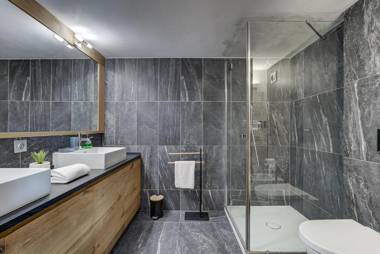 Pic Janvier - Alpes Travel - Les Praz (sleeps 4-6)