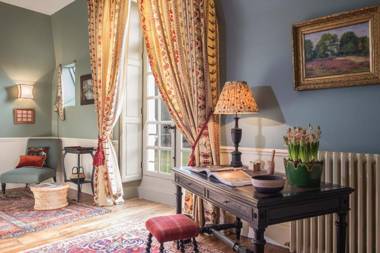 Chateau des Grotteaux Près Chambord