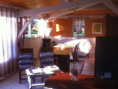 Gîte Saint-Jory-de-Chalais 2 pièces 2 personnes - FR-1-616-78