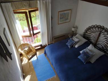 Très beau Mas Provençal avec Piscine Privée Chauffée située aux Vignères en campagne proche de l'Isle sur La Sorgue au cœur du Luberon 10 personnes LS2-259 Alemando