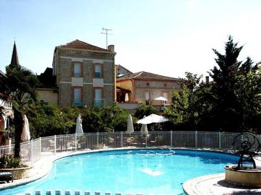 Hôtel Résidence Larroque