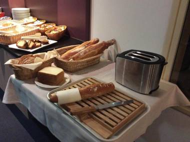 The Originals City Hôtel Le Causséa Castres (Inter-Hotel)