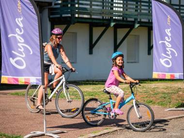 Adonis Cassen Les Hameaux De Chalosse